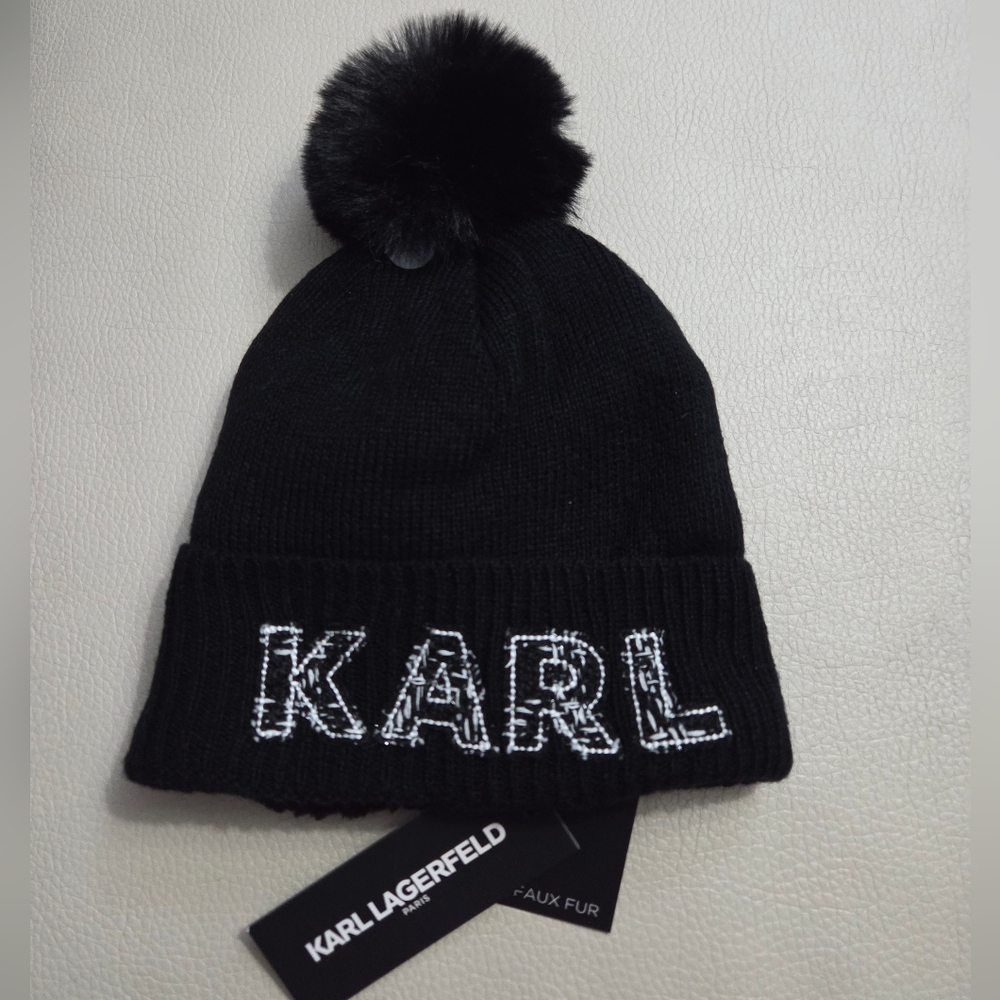 NWT - Karl Lagerfeld Paris Women's Pom Pom Beanie